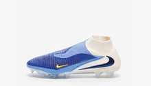 Carregar imagem no visualizador da galeria, Chuteira Nike Phantom 6 Elite