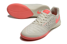 Carregar imagem no visualizador da galeria, CHUTEIRA NIKE LUNAR GATO FUTSAL
