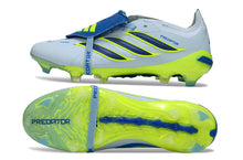 Carregar imagem no visualizador da galeria, Chuteira Adidas Predator Tongue 26 Elite FG

