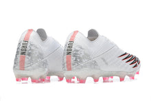 Carregar imagem no visualizador da galeria, Chuteira Campo New Balance Furon V6+ Pro
