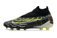 Carregar imagem no visualizador da galeria, Nike Gripknit Phantom GX Elite Dynamic Fit FG
