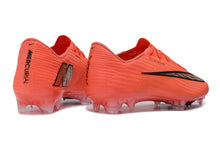 Carregar imagem no visualizador da galeria, Chuteira Nike Mercurial Superfly 11 Elite FG
