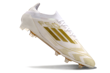 Carregar imagem no visualizador da galeria, CHUTEIRA ADIDAS F50 CAMPO

