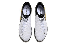Carregar imagem no visualizador da galeria, SOCIETY Nike Gripknit Phantom LUNA Elite FG
