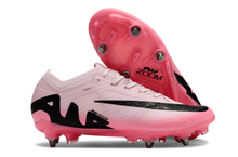 Carregar imagem no visualizador da galeria, CHUTEIRA NIKE MERCURIAL VAPOR 15 TRAVA MISTA (removível)

