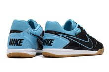 Carregar imagem no visualizador da galeria, Futsal Supreme x Nike SB Gato
