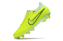 Carregar imagem no visualizador da galeria, Chuteira campo Tiempo Legend 10 Elite FG Nike Peak Ready Pack
