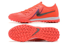 Carregar imagem no visualizador da galeria, SOCIETY Nike Gripknit Phantom LUNA Elite FG
