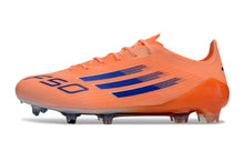 Carregar imagem no visualizador da galeria, Chuteira Adidas F50 X Campo
