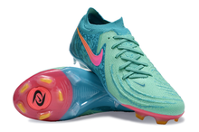 Carregar imagem no visualizador da galeria, Nike Gripknit Phantom LUNA Elite FG
