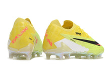Carregar imagem no visualizador da galeria, Nike Gripknit Phantom GX Elite Dynamic Fit FG
