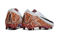 Carregar imagem no visualizador da galeria, CHUTEIRA NIKE MERCURIAL VAPOR 16 ELITE CAMPO
