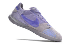 Carregar imagem no visualizador da galeria, CHUTEIRA NIKE STREET GATO FUTSAL
