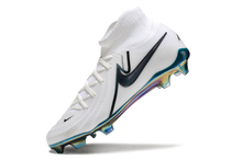 Carregar imagem no visualizador da galeria, Nike Gripknit Phantom LUNA Elite Dynamic Fit FG
