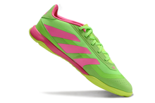 Carregar imagem no visualizador da galeria, FUTSAL ADIDAS PREDATOR  24 ELITE
