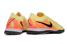 Carregar imagem no visualizador da galeria, Chuteira Nike Phantom GX 2 Elite Society TF
