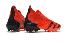 Carregar imagem no visualizador da galeria, Chuteira Adidas Predator Freak.1 Campo FG
