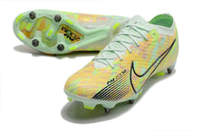 Carregar imagem no visualizador da galeria, CHUTEIRA NIKE MERCURIAL VAPOR 15 TRAVA MISTA (removível)
