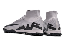 Carregar imagem no visualizador da galeria, Chuteira society Nike Mercurial Superfly 9 Air Zoom Ultra
