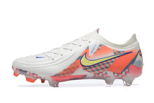 Carregar imagem no visualizador da galeria, Nike Gripknit Phantom LUNA Elite FG
