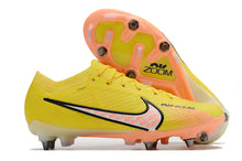 Carregar imagem no visualizador da galeria, CHUTEIRA NIKE MERCURIAL VAPOR 15 TRAVA MISTA (removível)
