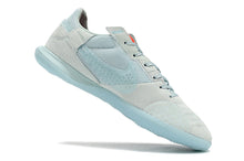 Carregar imagem no visualizador da galeria, CHUTEIRA NIKE STREET GATO FUTSAL
