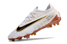 Carregar imagem no visualizador da galeria, Nike Gripknit Phantom GX Elite Dynamic Fit FG
