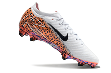 Carregar imagem no visualizador da galeria, CHUTEIRA NIKE MERCURIAL VAPOR 16 ELITE CAMPO
