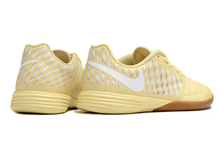 Carregar imagem no visualizador da galeria, CHUTEIRA NIKE LUNAR GATO FUTSAL
