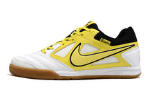 Carregar imagem no visualizador da galeria, Futsal Supreme x Nike SB Gato
