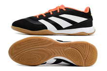Carregar imagem no visualizador da galeria, FUTSAL ADIDAS PREDATOR  24 ELITE
