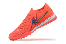 Carregar imagem no visualizador da galeria, SOCIETY Nike Gripknit Phantom LUNA Elite FG
