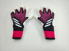 Carregar imagem no visualizador da galeria, Luva adidas Predator Pro Hybrid CORES
