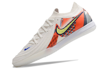 Carregar imagem no visualizador da galeria, FUTSAL Nike Gripknit Phantom GX Elite FG
